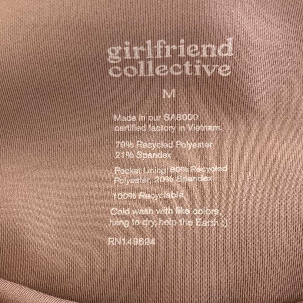 Girlfriend Collective Rosebud High-Rise Pocket Legging - Picture 7 of 7